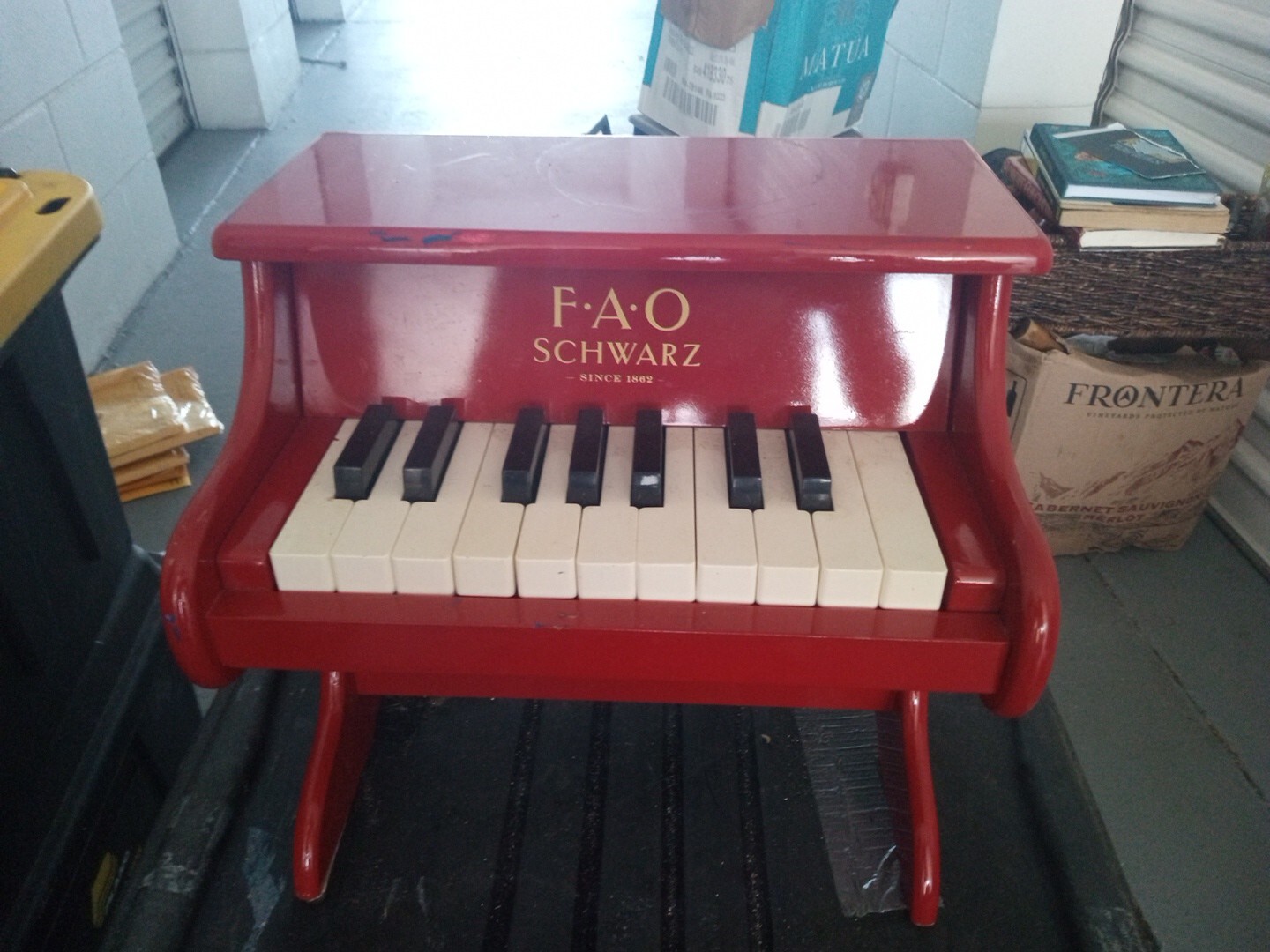 FAO Schwarz Upright Play Piano kids rare - working.