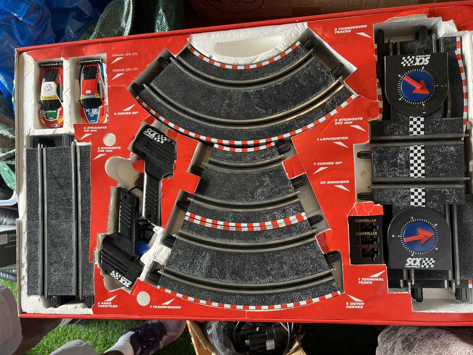 2009 SCX Compact GT Racing Ferrari Car Slot Track Box Set 1:43 Target ...