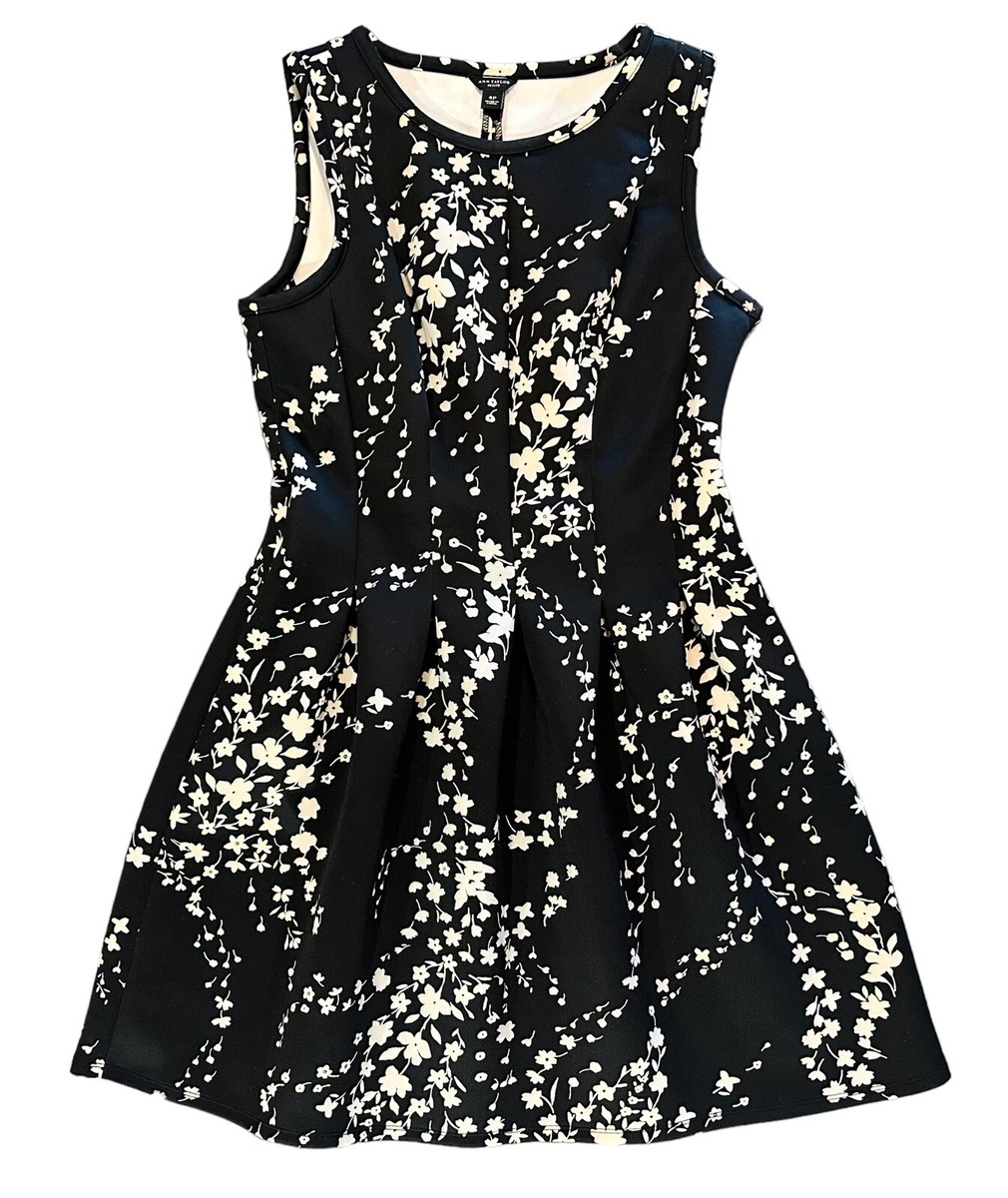Ann Taylor Sleeveless Black /Cream Floral Scuba Knit Fit And Flare Dress  Size 4P