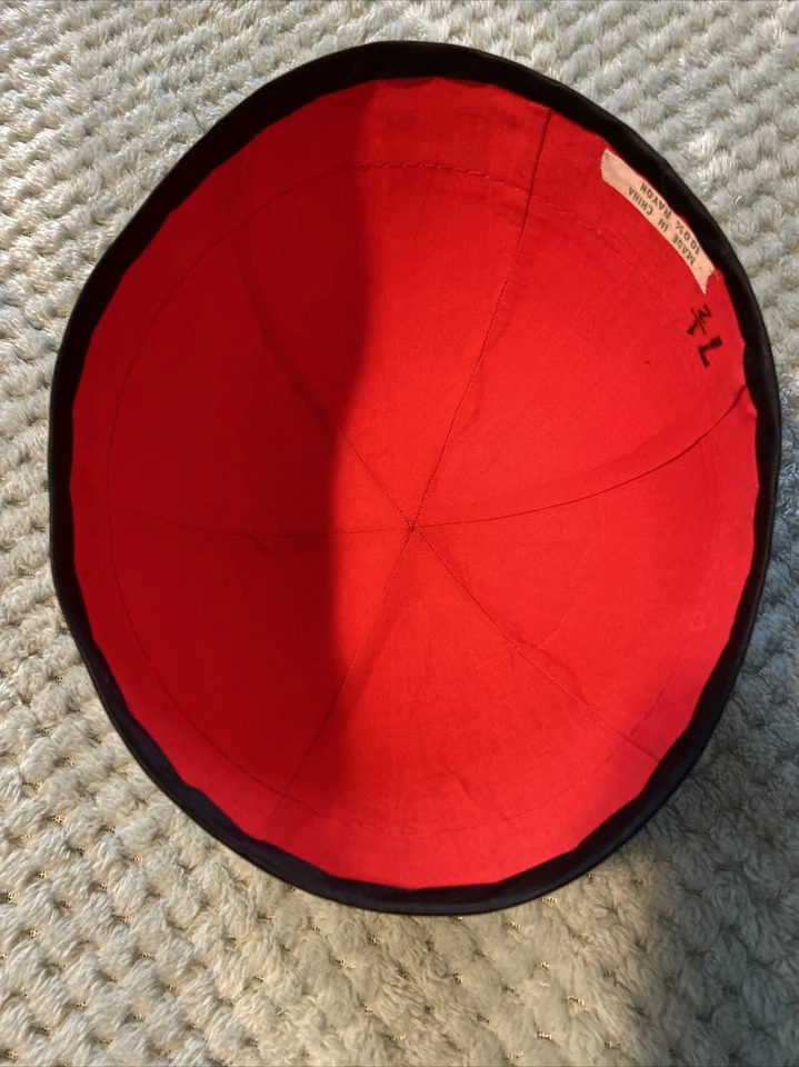 Sombrero de moda vintage para mujer Derby Iglesia negro satinado con forma Beenie 7 1/4 Foto 4 de 4