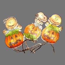 The Peanuts Gang 8  Tall Lighted Halloween Pathway Markers In Box