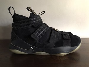 lebron soldier 11 mens size 9