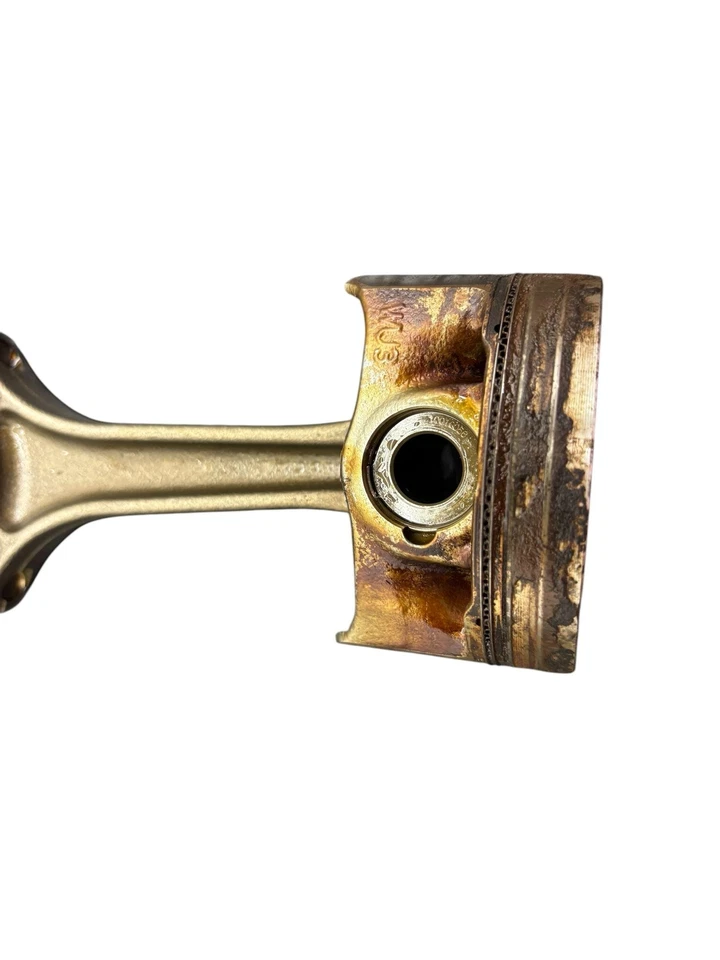 Porsche Macan 95B 2017-2018 2,0 L pistón motor 4 cilindros en línea con biela Foto 2 de 4