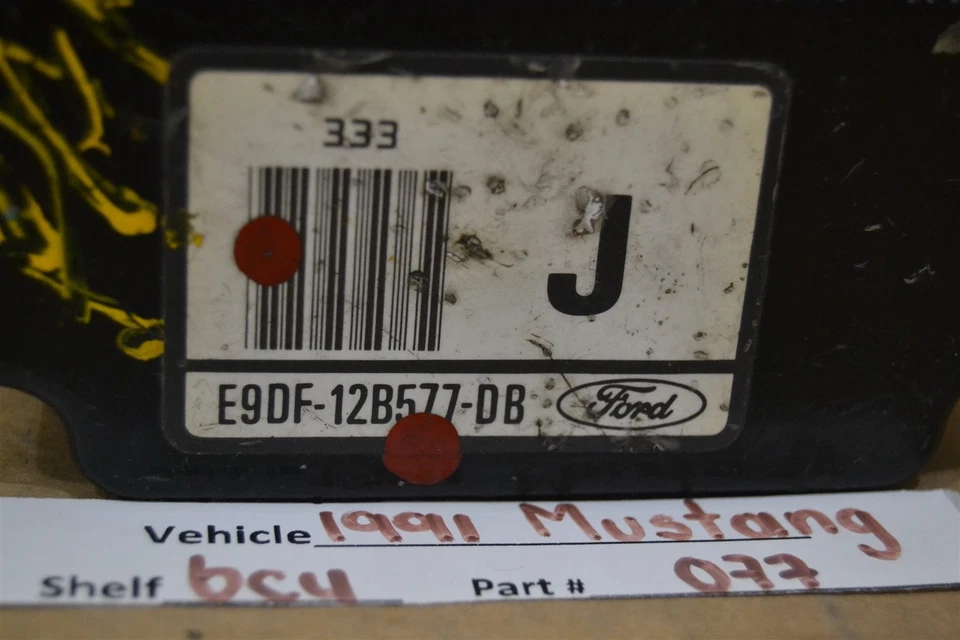 Unidad eléctrica trasera multifunción Ford Mustang 1991-1993 módulo E9DF12B577DB 77 6C4 Foto 2 de 4