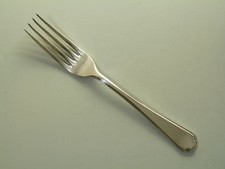 WALKER & HALL Cutlery - ST JAMES Pattern - Dinner Fork / Forks - 7 5/8"