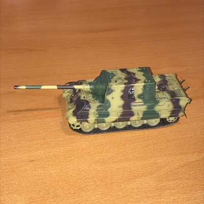 DRAGON ARMOR 62010 VALUE + Sd.Kfz.186 JAGDTIGER HENSCHEL PRODUCTION 1/72 TANK