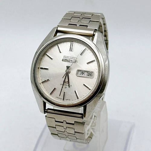 Vintage SEIKO 5 ACTUS Automatic Day Date 25 Jewels Silver Dial 6106-8660 Japan