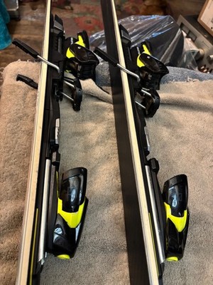 Salomon x race 157 cm Intermediate Skis w Titanium incl Bindings