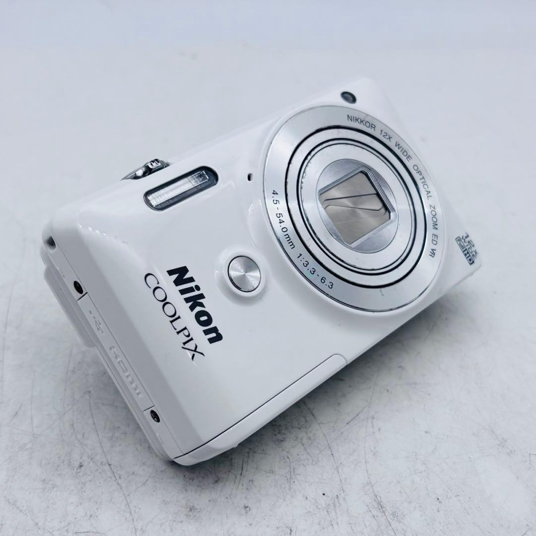 Nikon COOLPIX S6900 Tested Compact Digital Camera with Functional