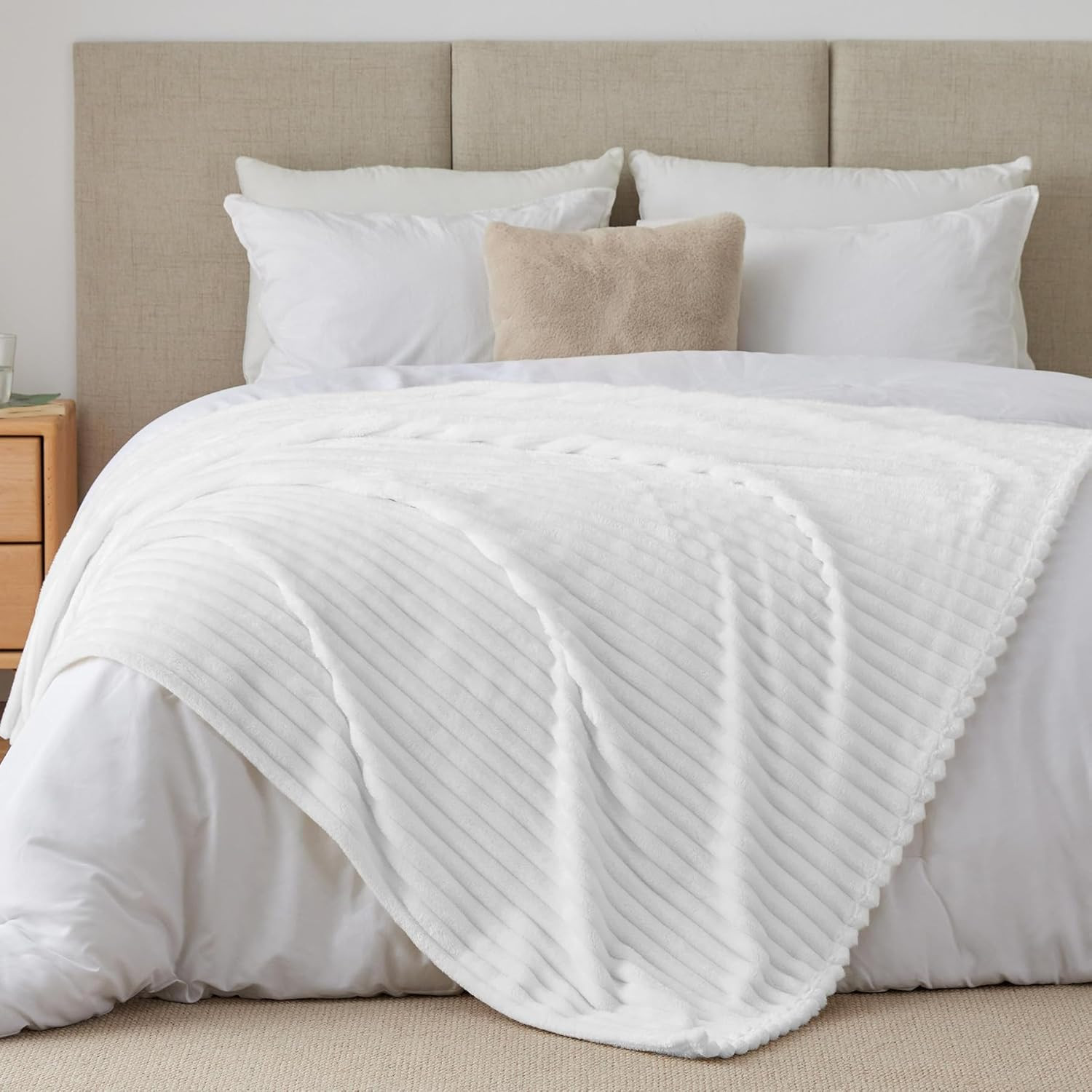 Plaid polaire blanc grand lit 2 personnes isolation thermique maximale couverture hiver XXL douce