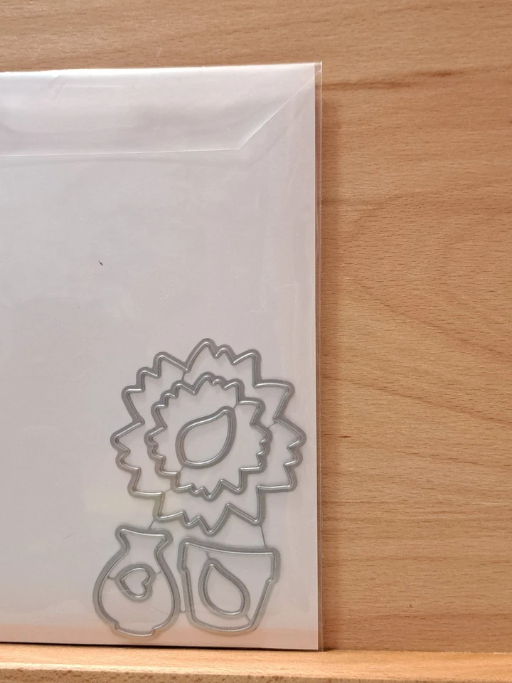 Lawn Fawn 2 Our Friendship Grows 透明邮票和模具套装 — 第 2/2 张图片