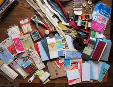 VTG Lot Sewing Supplies Lace Bobbins Buttons Needles Zippers Hooks Snaps Plier