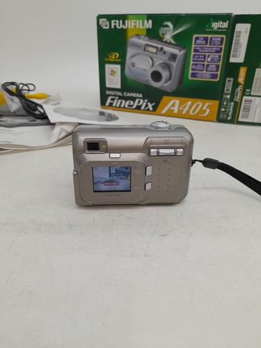 Fujifilm Digital Camera FinePix A405 2.0MP Silver Tested - Picture 2 of 9