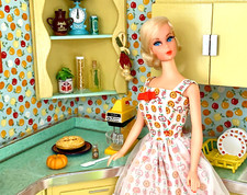 Barbie Size Mini Wind Up Household Appliance Mixer New in Package