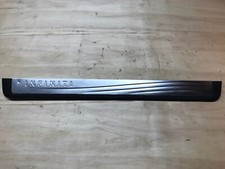 Porte avant et accessoires Infiniti Q70