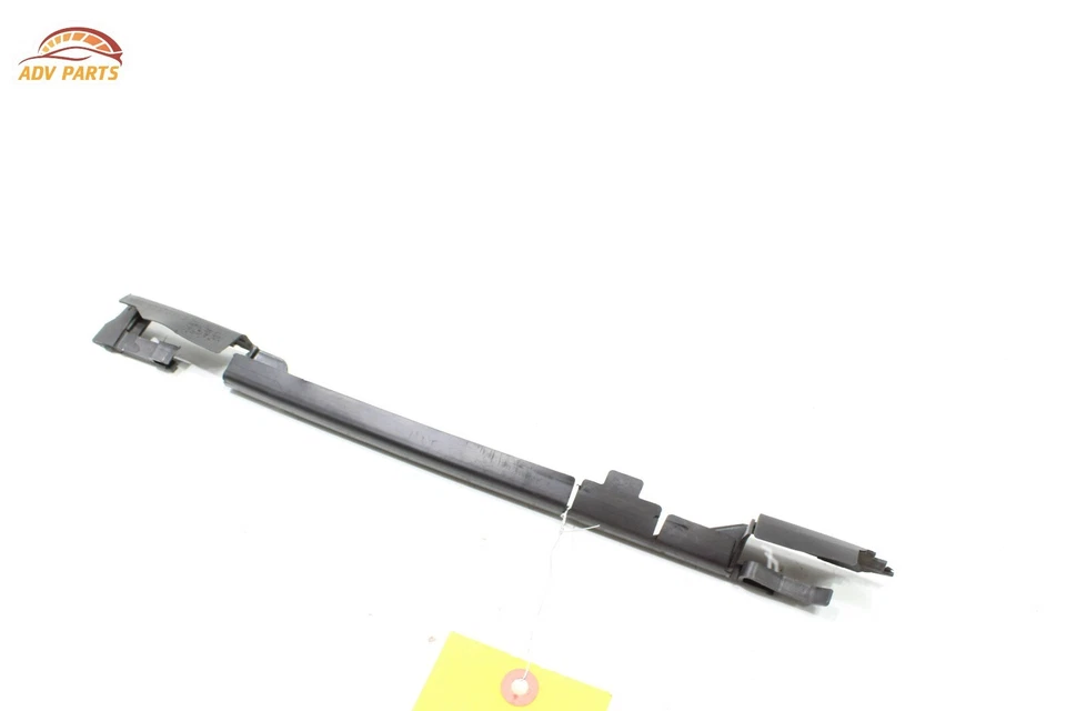 2015 - 2021 VOLKSWAGEN GOLF RADIATOR LEFT AIR DEFLECTOR BAFFLE SEAL STRIP OEM - Image 2 of 4