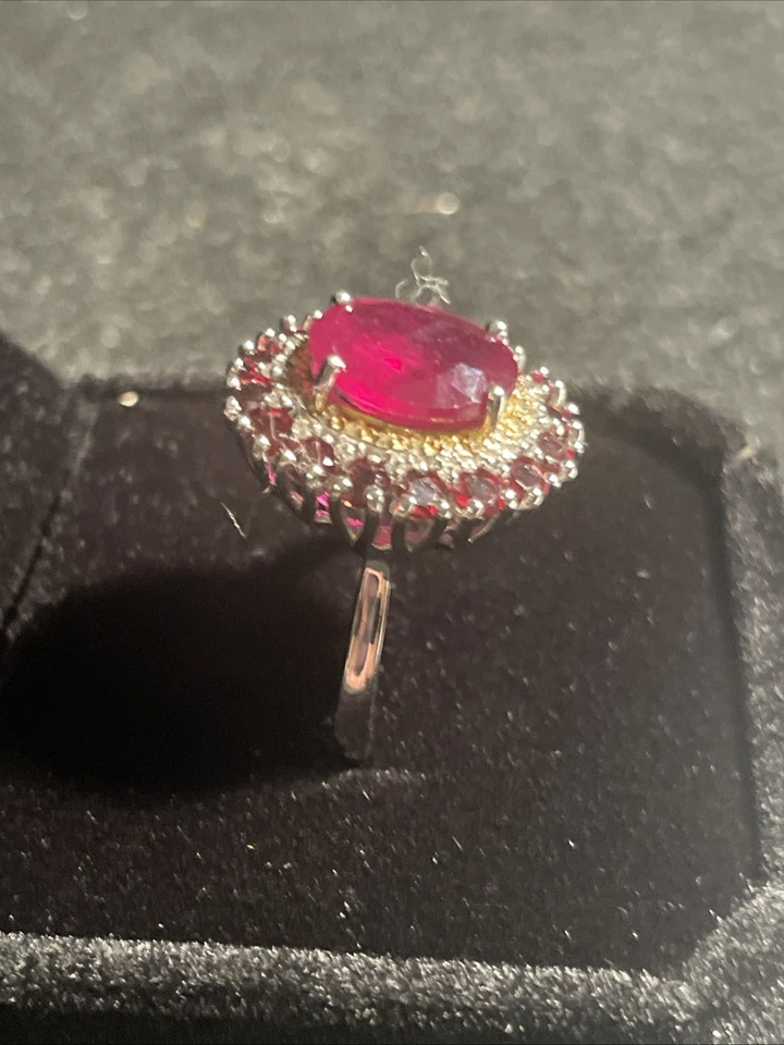 4.5 CTW Mahaleo Ruby/1.26CTW Round Halo Gems/.05CTW Yellow Diamonds Ring Size 6 - Image 2 of 4