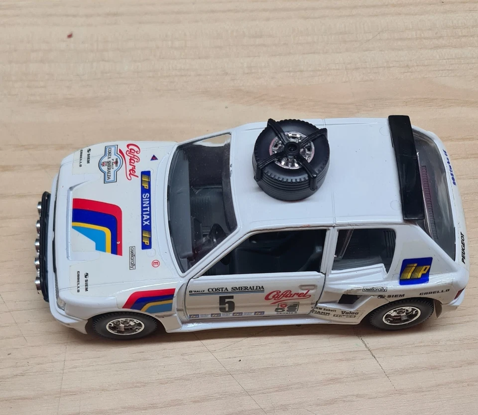 Burago Peugeot 205 Rally 1 :25 - Immagine 3 di 4