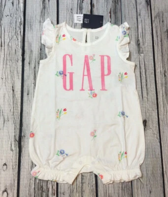Baby Gap Girls 12-18 Months Floral Logo Shorts Romper. Nwt