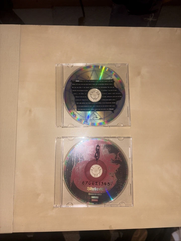 Slipknot CDs Iowa Album 2001 & Slipknot Álbum 1999 Lot of 2 Heavy Metal Foto 4 de 4
