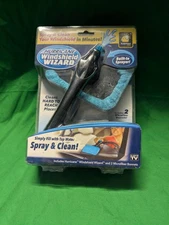 Hurricane Windshield Wizard Spray & Clean Tool with 2 Microfiber Bonnets