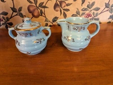 VINTAGE ENTERPRISE ALUMINUM CERAMIC SUGAR BOWL WITH LID AND CREAMER BLUE /GOLD 