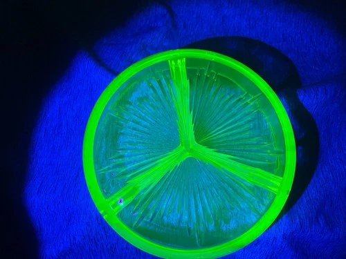 Vtg Yellow Uranium Vaseline Depression Glass 3 Section Divided Dish 6.5”