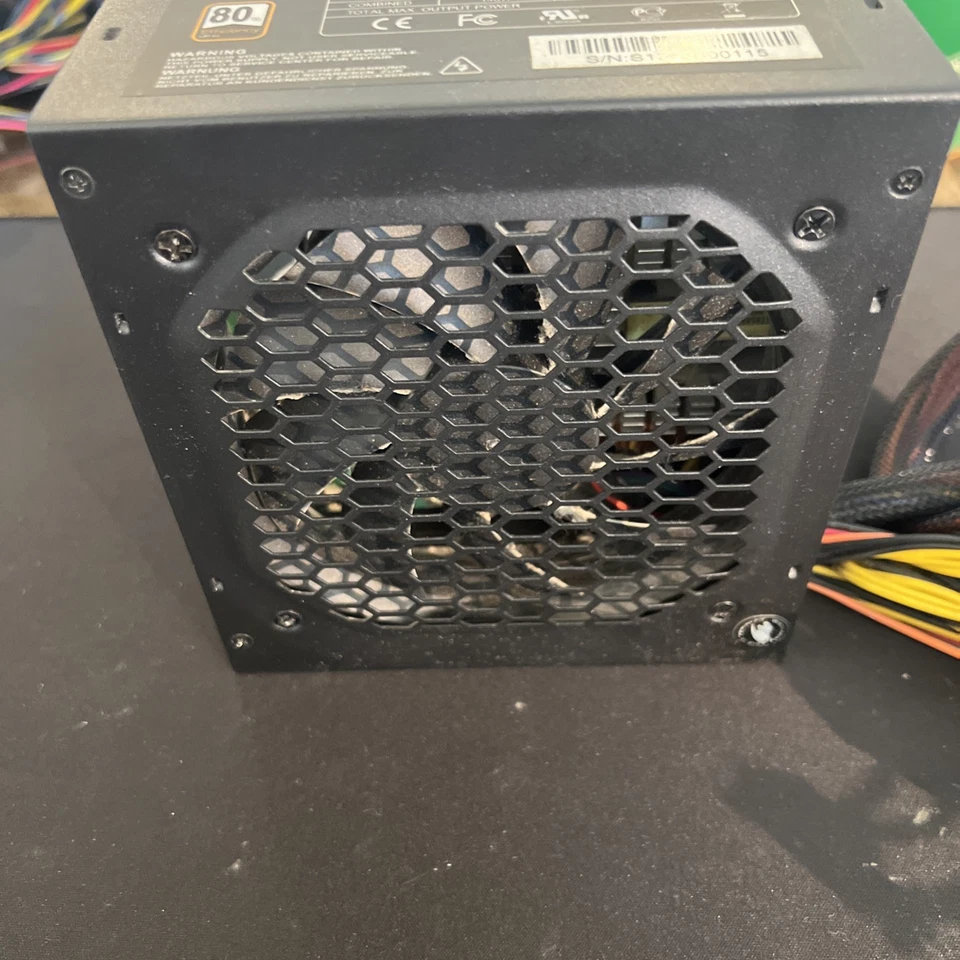 Cougar SL400 400W Power Supply - Imagem 3 de 4