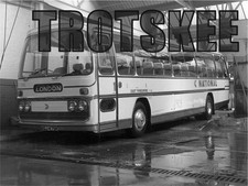 Negative East Yorkshrie M.S. Leyland PSU5 KGJ475K 196 London (Victoria) 1980
