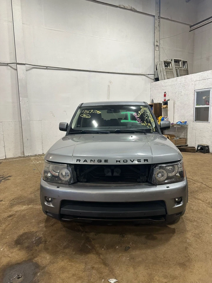 Used Automatic Transmission Assembly fits: 2012 Land rover Range rover sport AT Foto 2 de 4