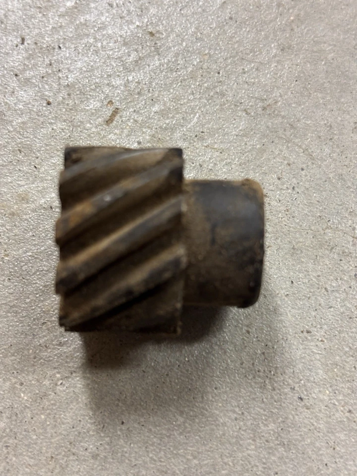 1962 Fiat 1200 родстер двигатель масляный насос распределитель передач - Изображение 3 из 4