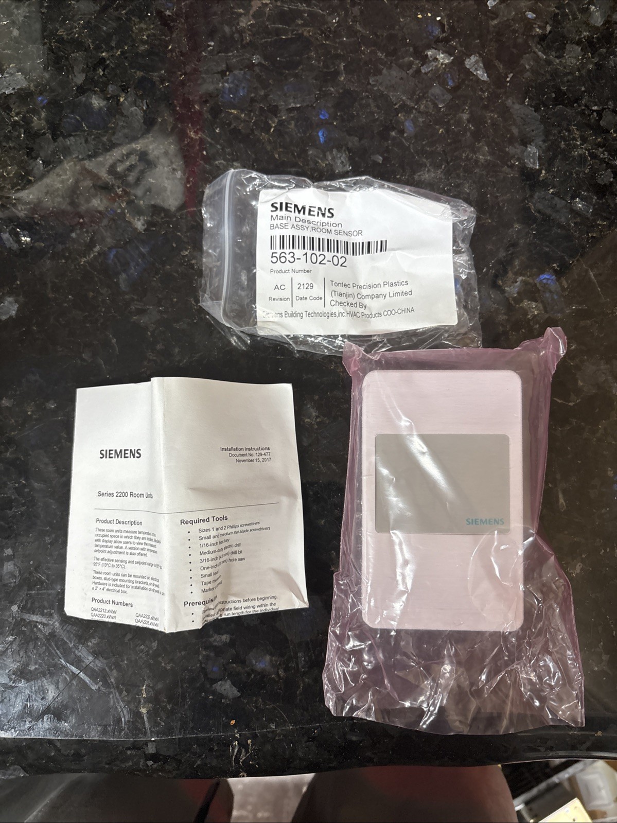 NEW SIEMENS BASE ROOM SENSOR SERIES-2200
