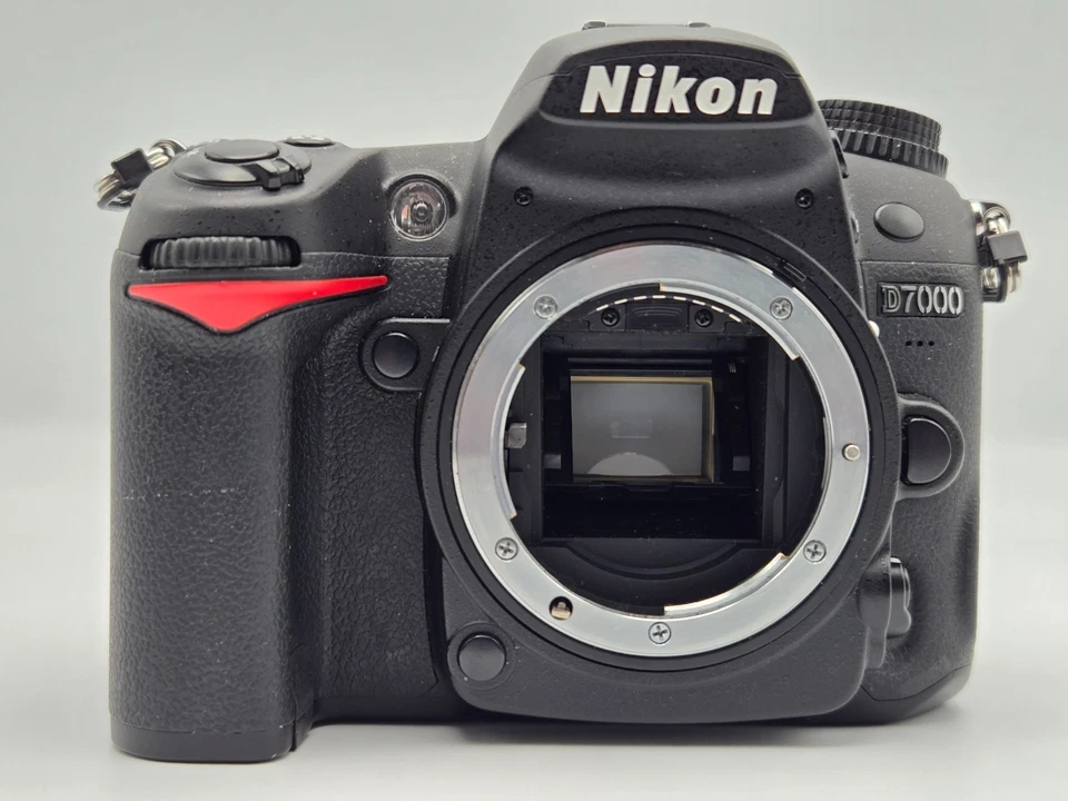 [N.MINT / 11k shots] Nikon D7000 16.2MP Digital SLR Camera Body From Japan - Image 3 of 4