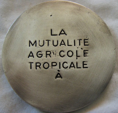 MED8203 - GROSSE MEDAILLE DEESSE AFRICA LA MUTUALITÉ TROPICALE - Picture 2 of 2