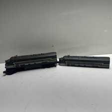Hallmark Lionel 2333 New York Central F3A-A Diesel Locomotive With Extra Shell