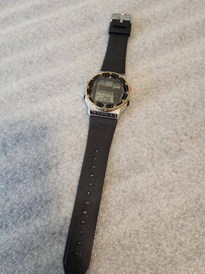 VTG CITIZEN PROMASTER D120 WINDSURFING 1980s DIGITAL WATCH GOLD BEZEL-NEW BATT - Image 2 of 4