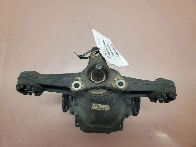 2001-2005 Lexus GS430 Rear Axle Differential Carrier Assembly 3.266  Ratio OEM - Изображение 3 из 4