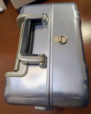 Zero Halliburton ZR21 Silver 2-wheels Carry Case Suitcase | eBay