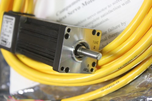 NEW PARKER COMPUMOTOR SERVO MOTOR SM162BE-N10N - Picture 3 of 5