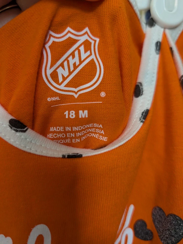Philadelphia Flyers 18 Month Girls Onsie "Love Hockey" NWT - Image 4 of 4