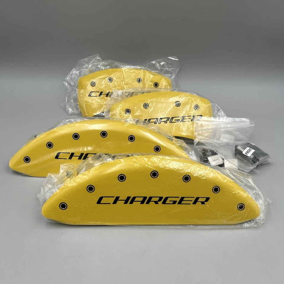 Cubiertas de pinza de freno MGP Dodge Charger 2011-2023 amarillo/negro - 12162SCHBYL Foto 2 de 4