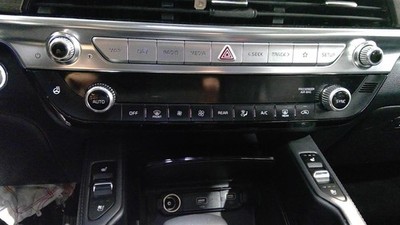 Used A/C Selector Switch fits: 2021 Kia Telluride front automatic temperature co