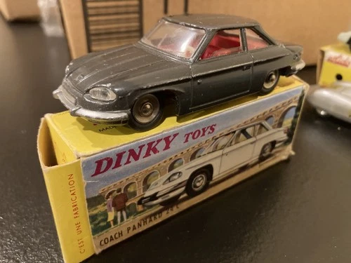 Vintage 1/43 Dinky Toys 524 Coach Panhard 24c France