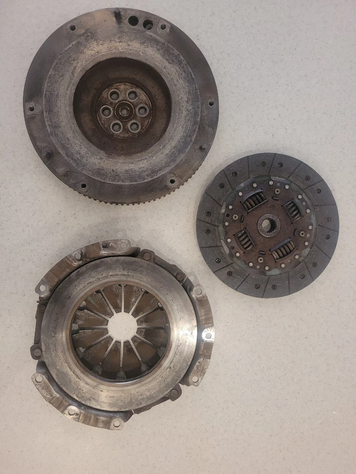 Geo Tracker Suzuki Sidekick volante embrague y placa de presión Foto 3 de 3