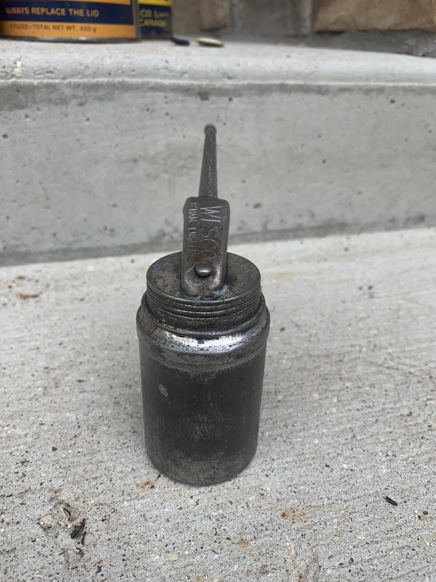 Vintage Oil Squirting Can Wesco Oil Squirtin Can Made In England