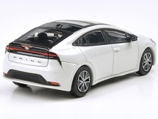 1/64 Paragon 2023 Toyota Prius RHD White Diecast Model Car PA-65604