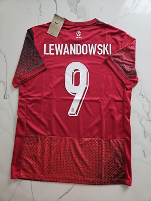 新品正規品ポーランド代表100周年ユニフォームLEWANDOWSKI 9番 ポーランド代表、「赤白バイカラー」の100周年記念ユニフォームを発表