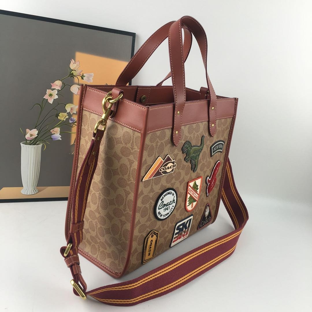 Patches Coach Signature Field Tote COACH C6846 Field Tote Bag