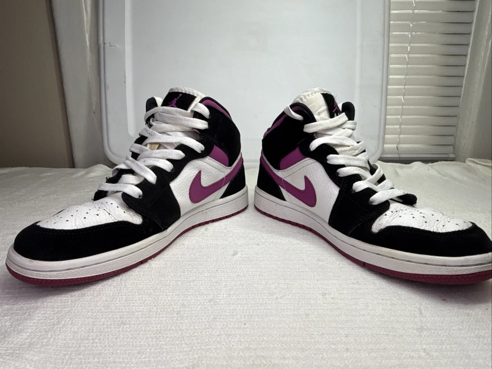 Talla 8 - Air Jordan 1 Mid Cactus Flower W Foto 2 de 4