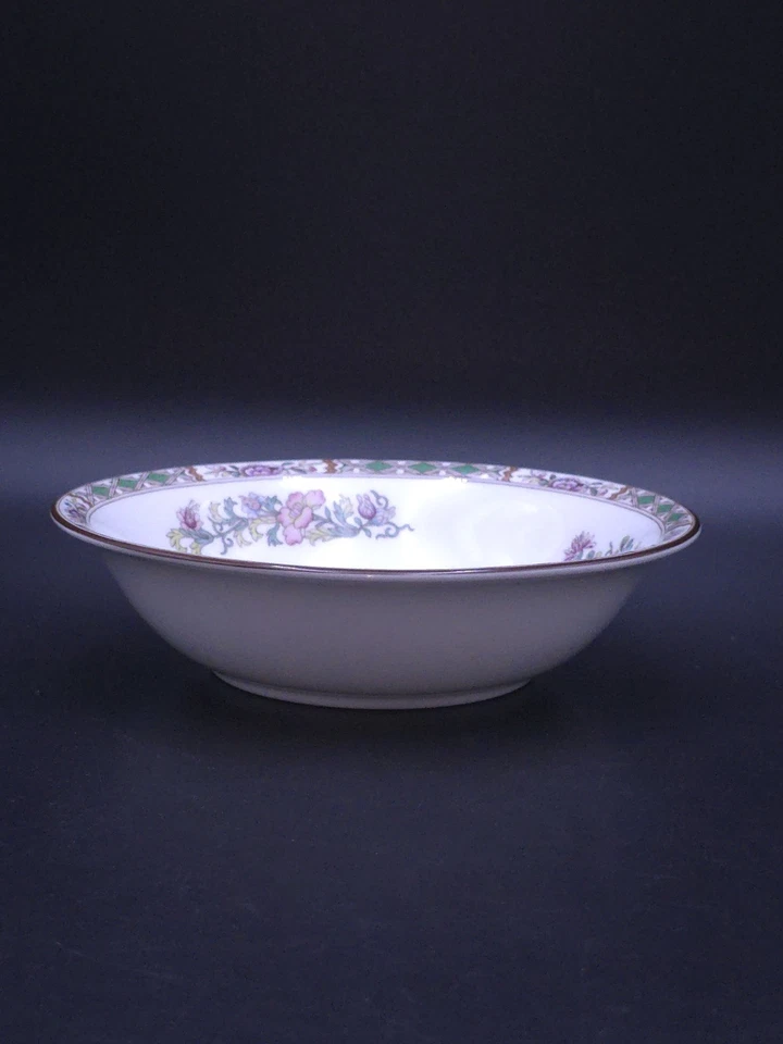 Wedgwood Kutani Crane 15.5 cm Cereal Bowl - Image 2 of 3
